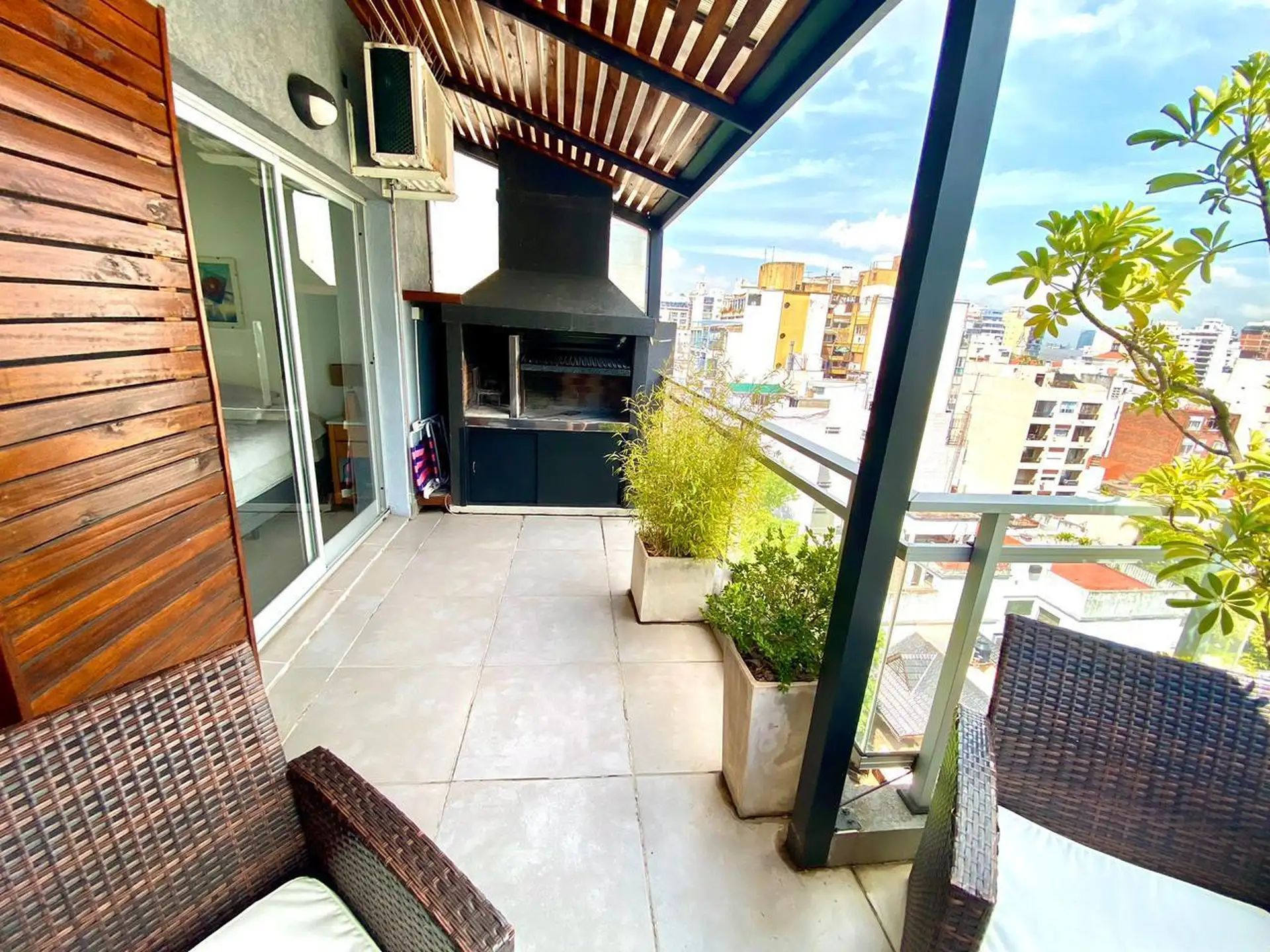 balcony
