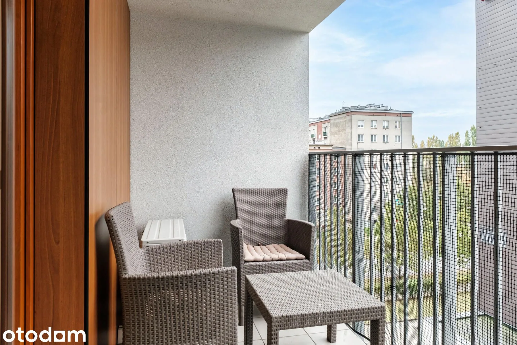 balcony