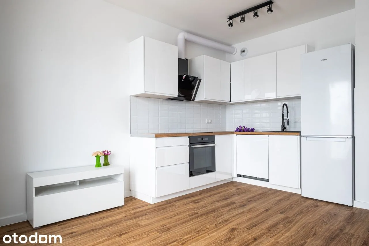 Two-room apartment on Optyków 3B