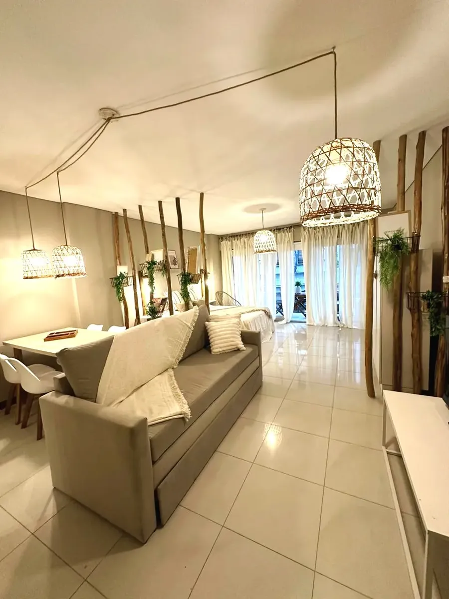 Listing: Studio, Palermo