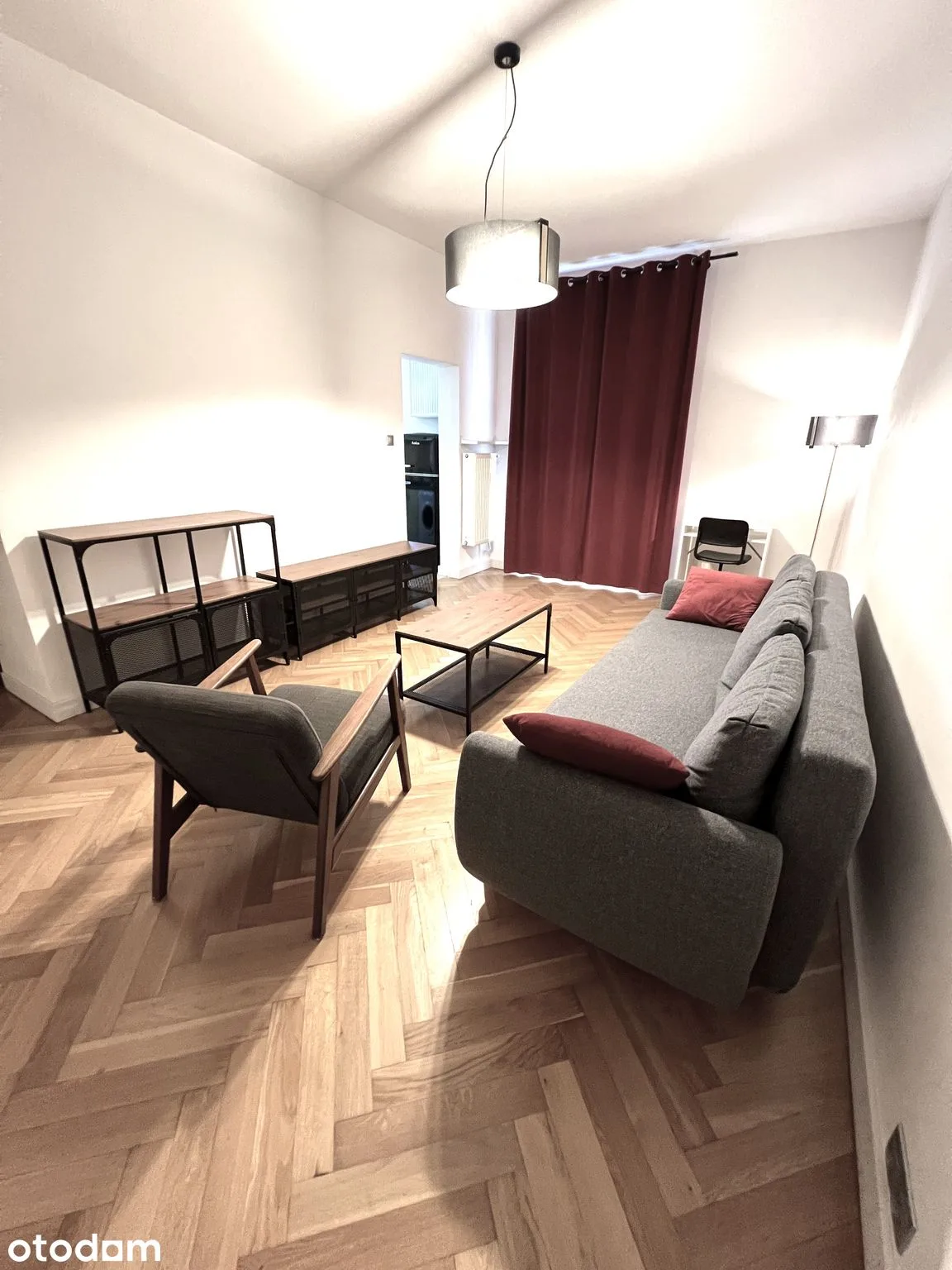 Студія 35 м², балкон