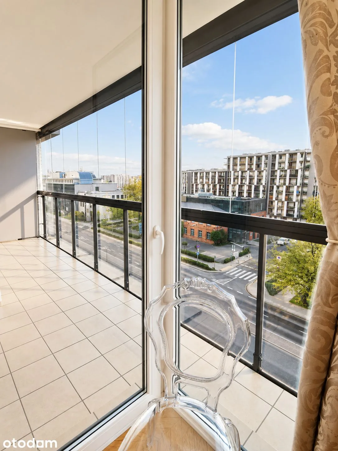 balcony