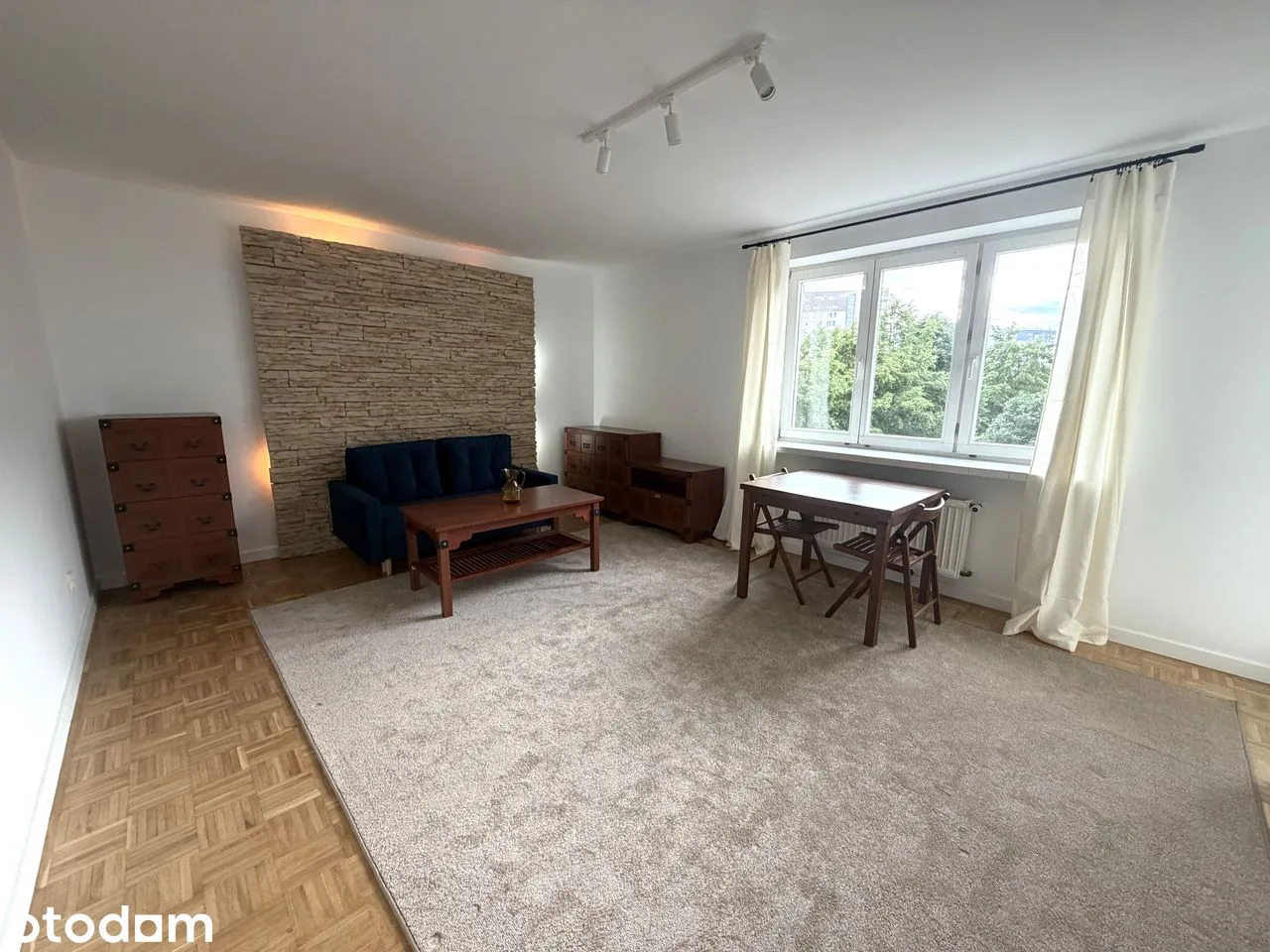 1st floor, balcony, separate kitchen