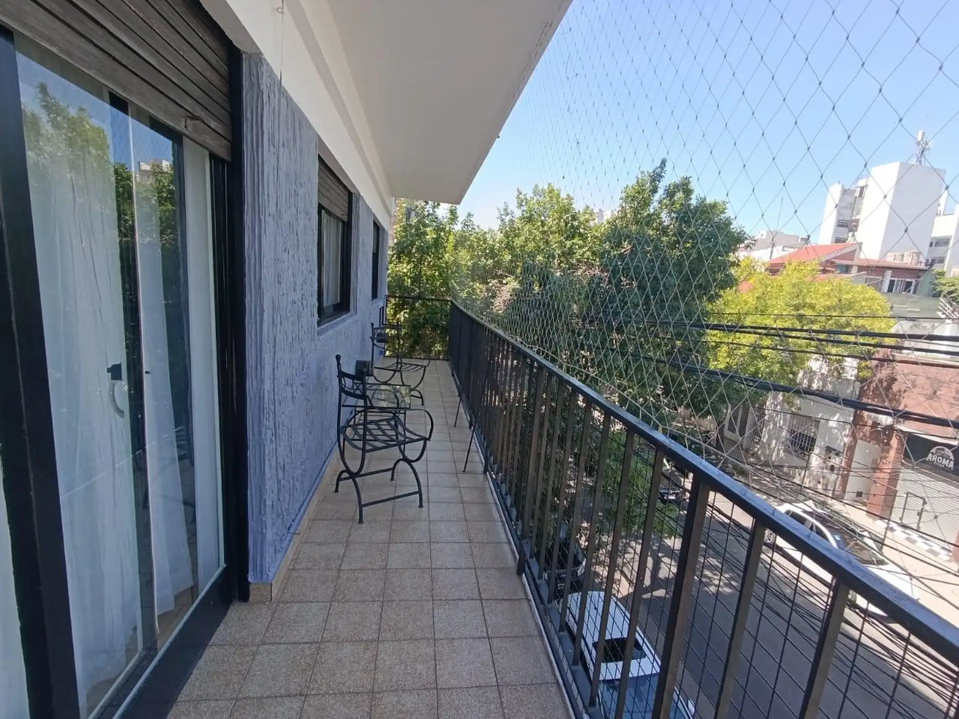 balcony