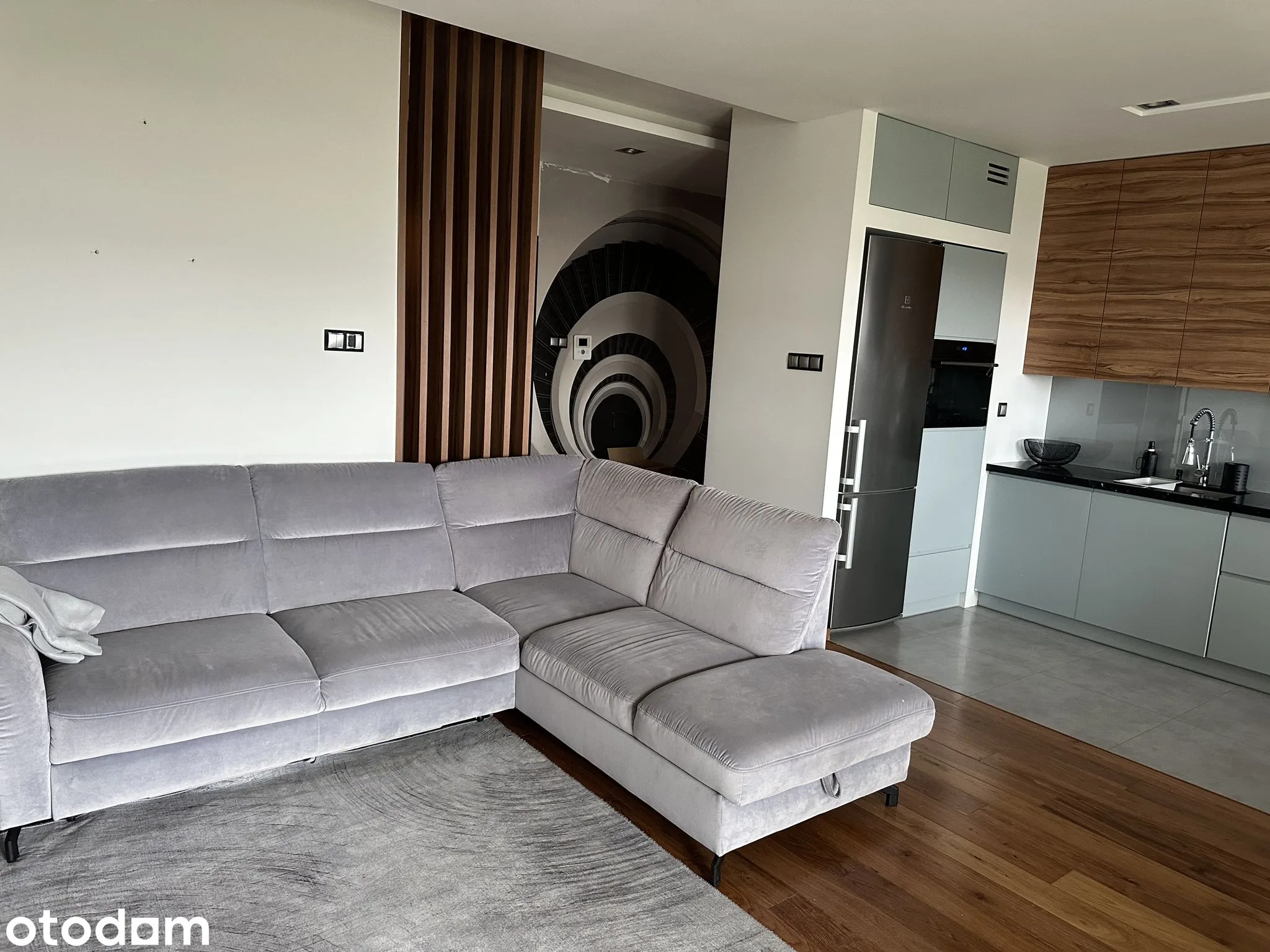 Квартира 75 м², два балкона