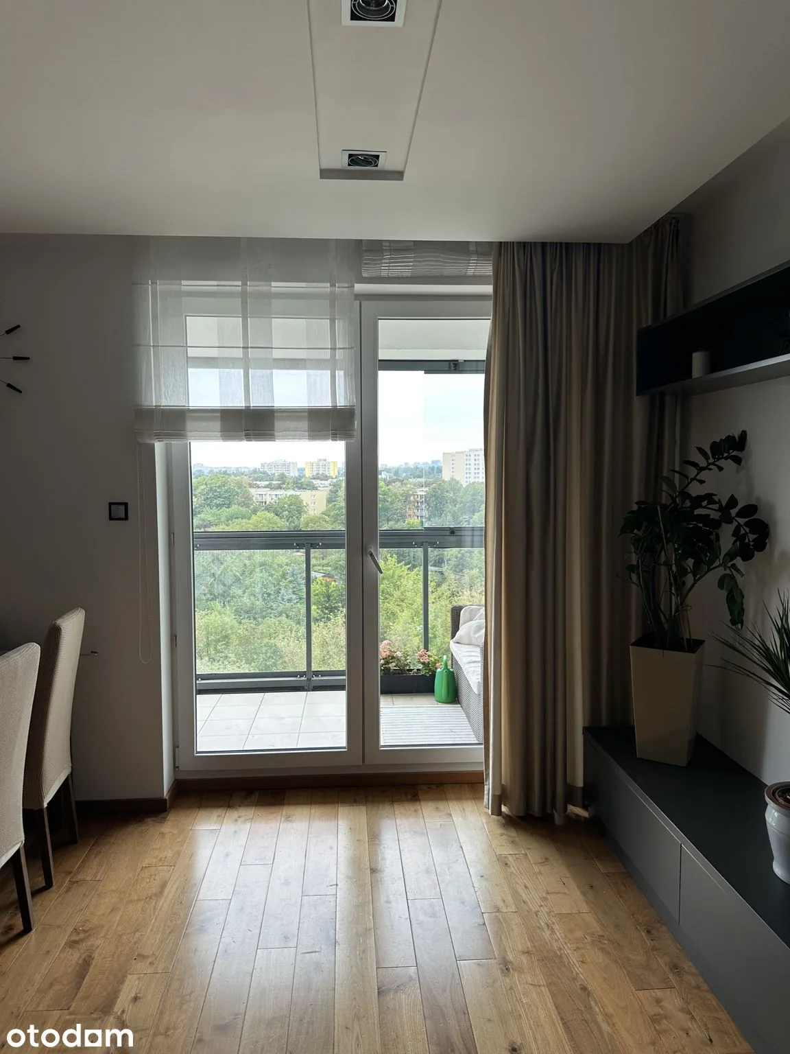 balcony