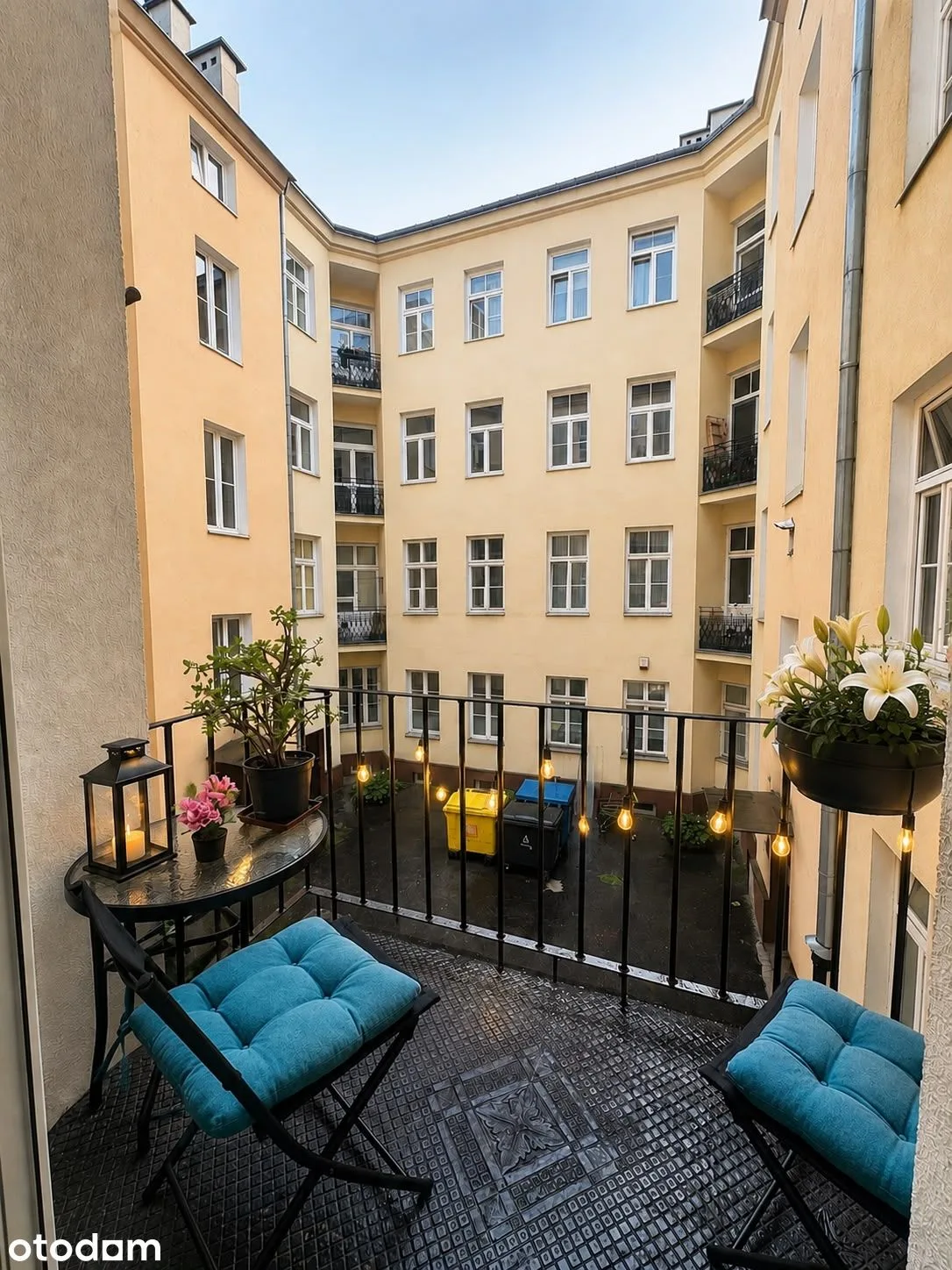 balcony