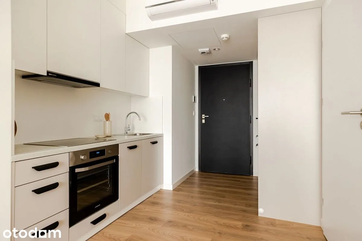 Studio 30.25 m², balcony, AC