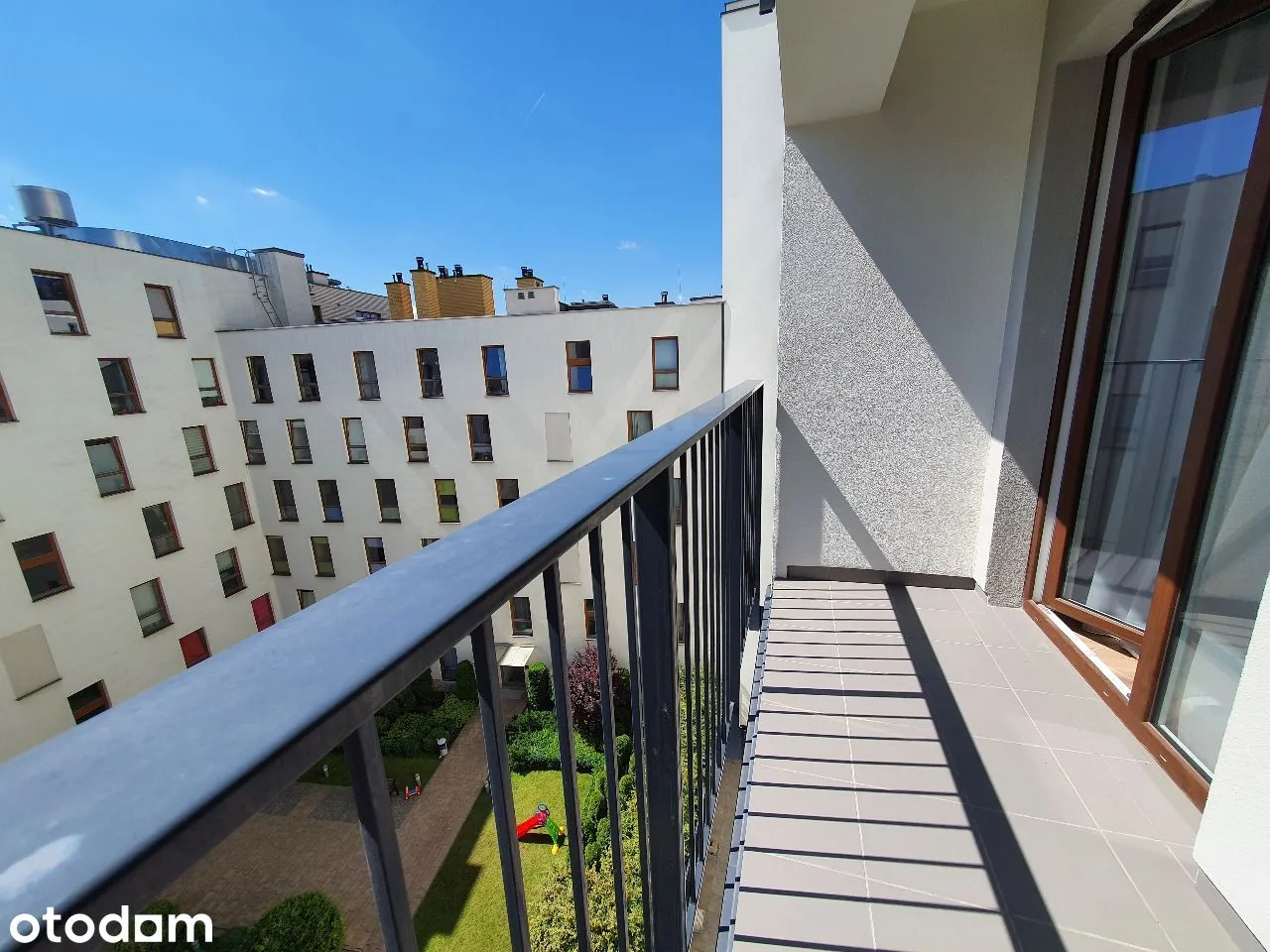 balcony