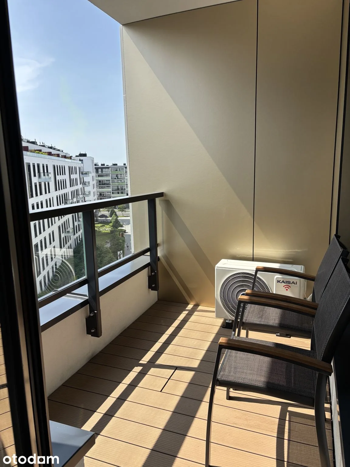 balcony