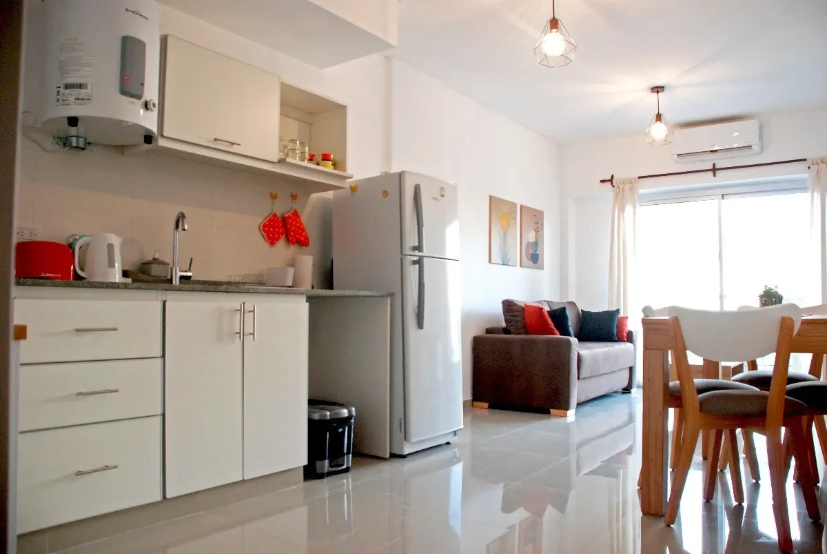 Listing: 1 bedroom, Flores