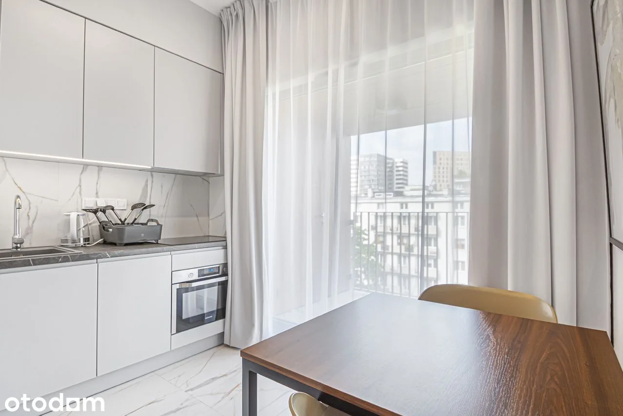 2 bedrooms with parking and gym, Śródmieście