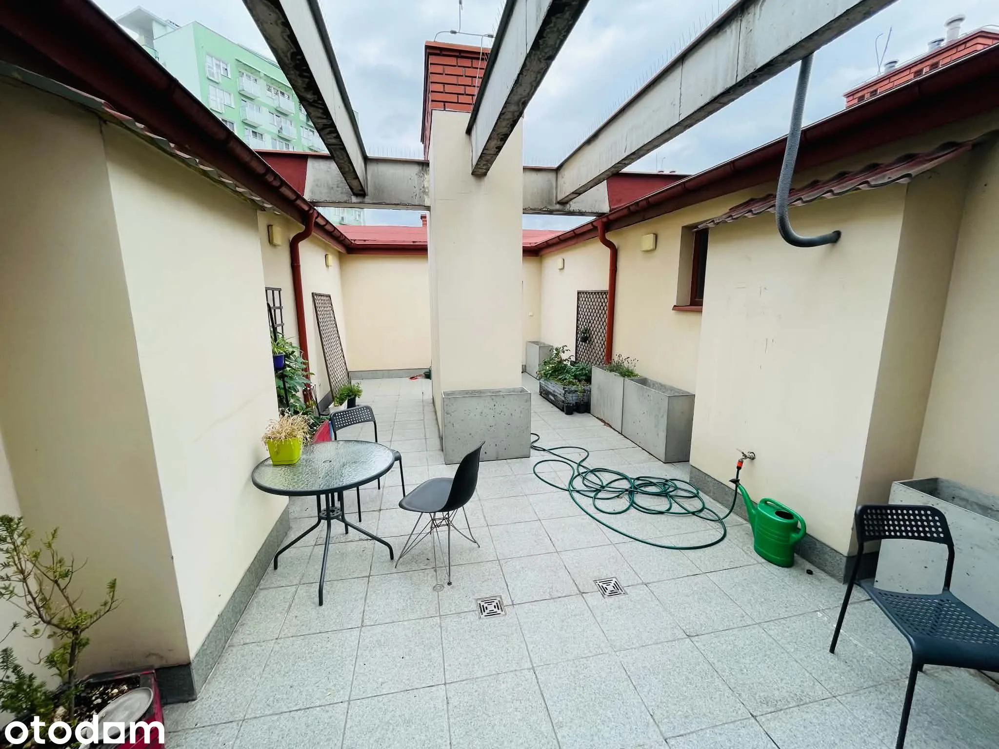 balcony