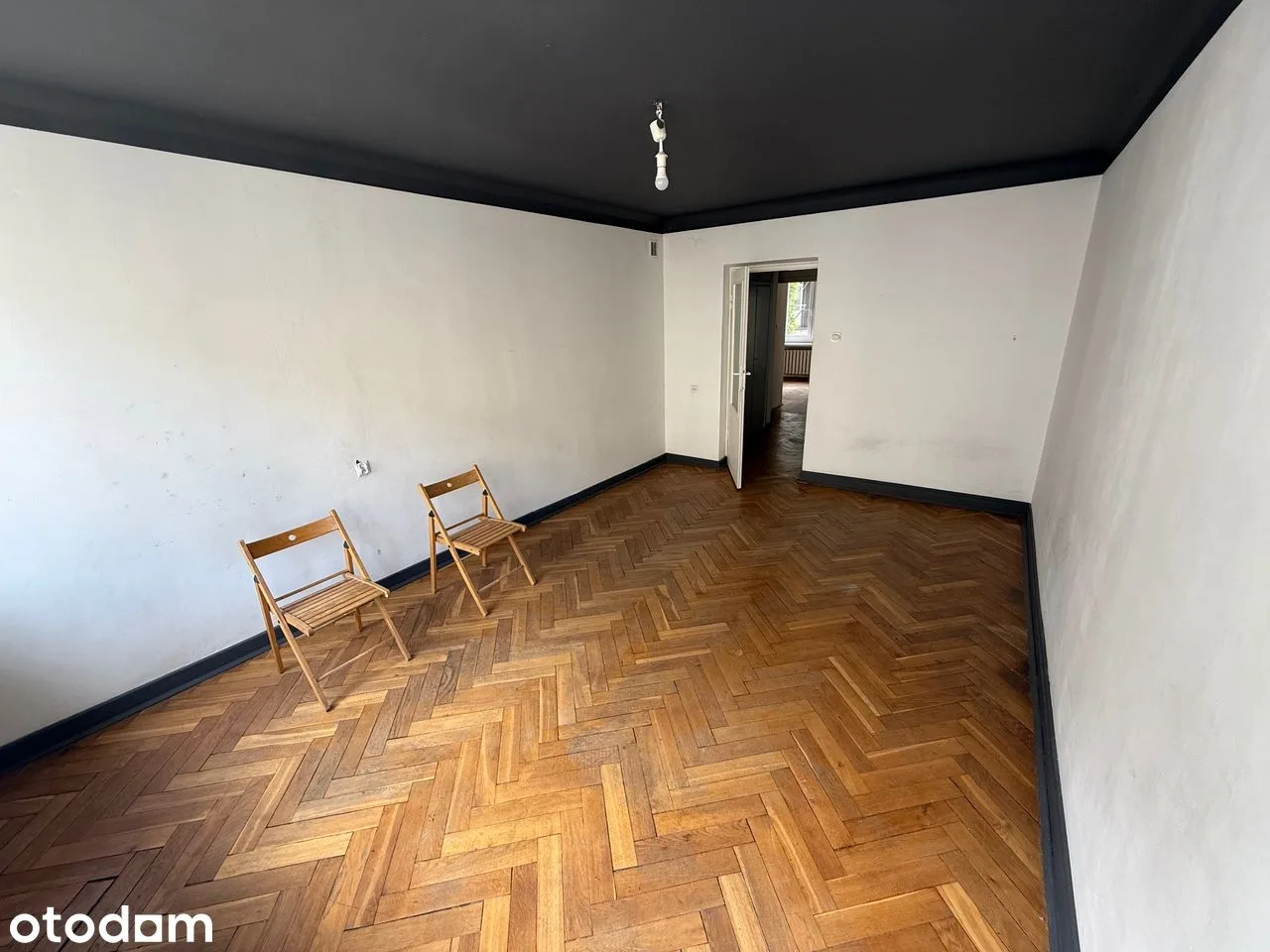 Listing: 2 bedrooms, Śródmieście