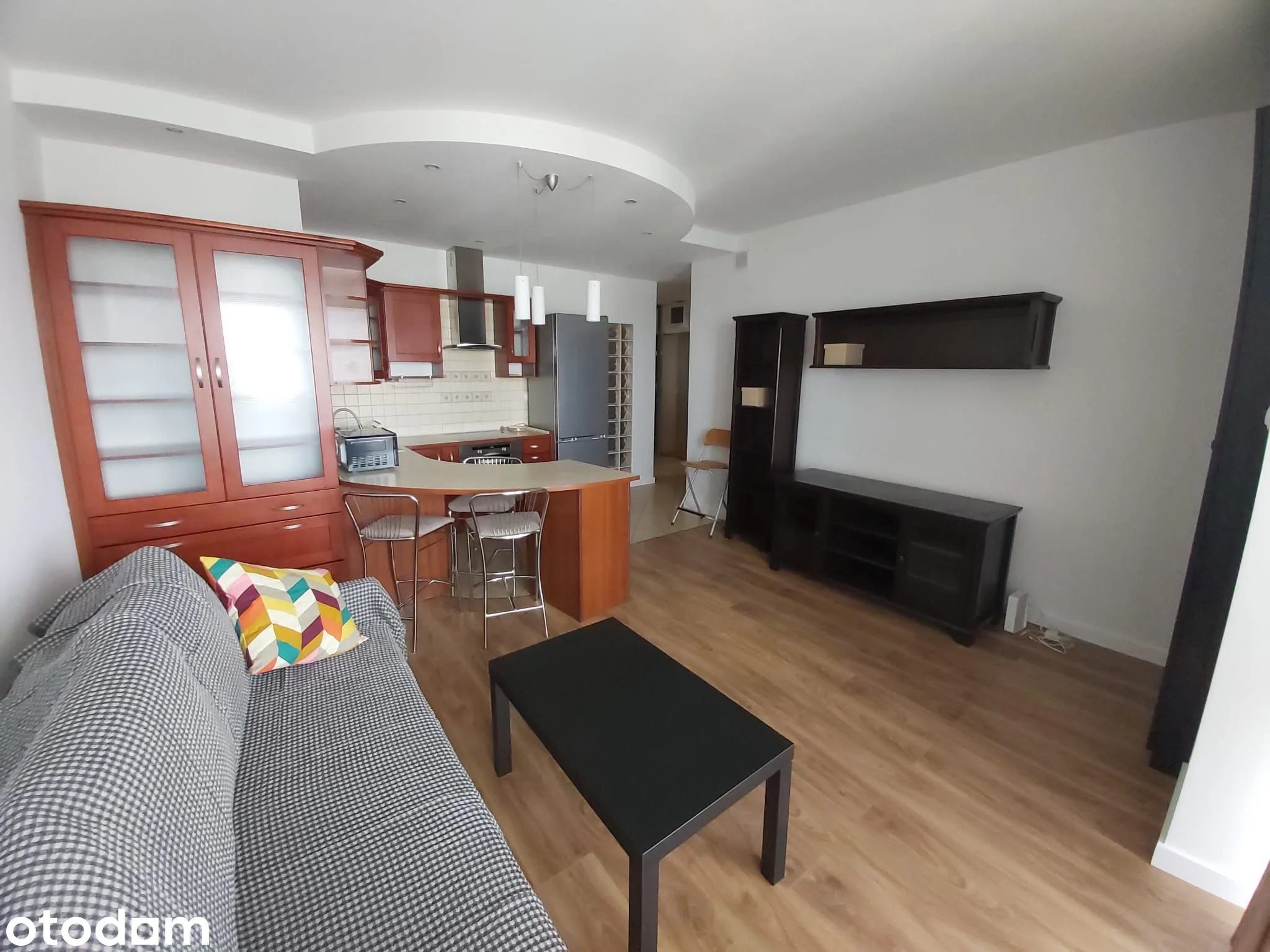7th floor apartment, balcony, M2