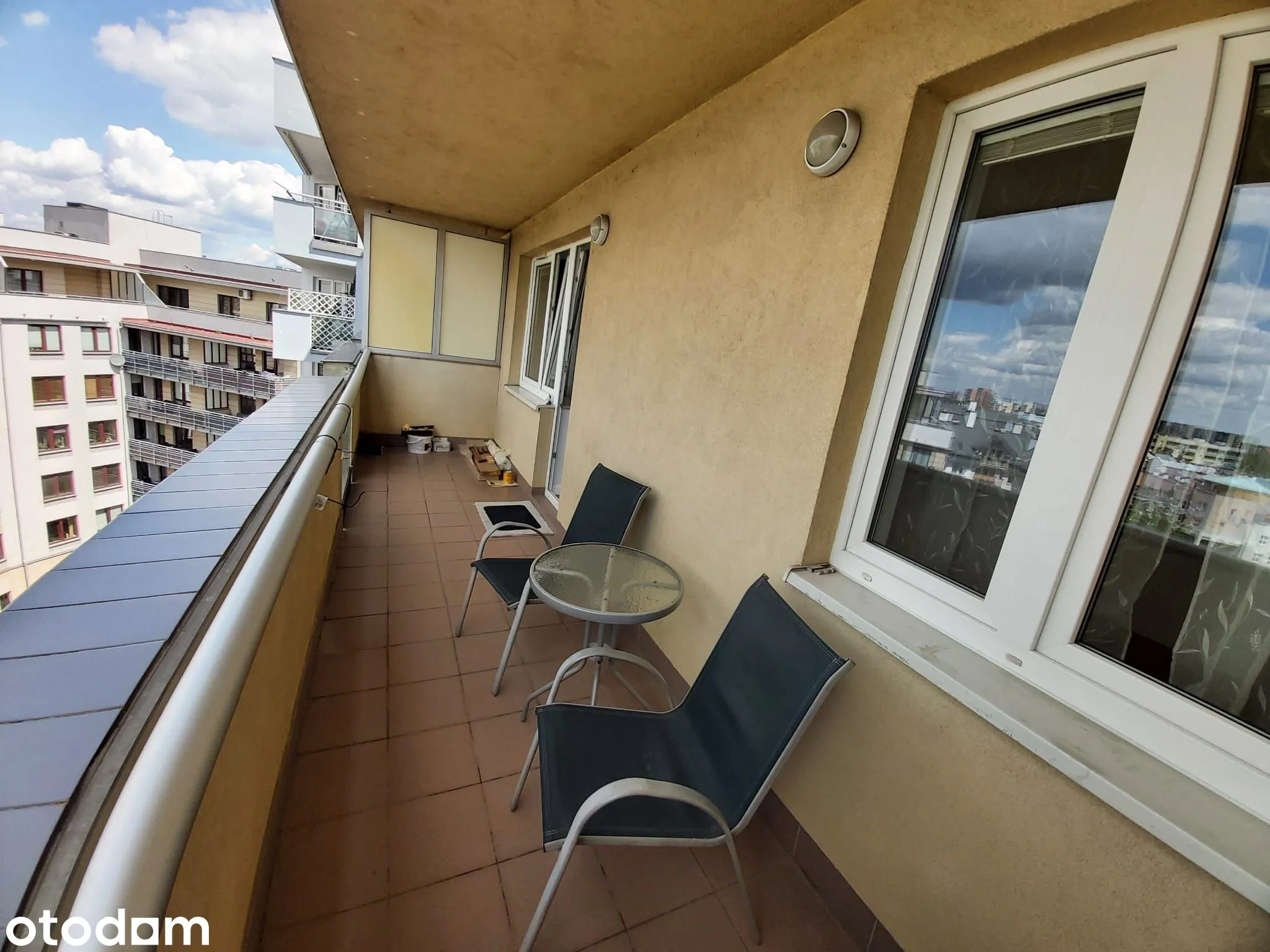balcony