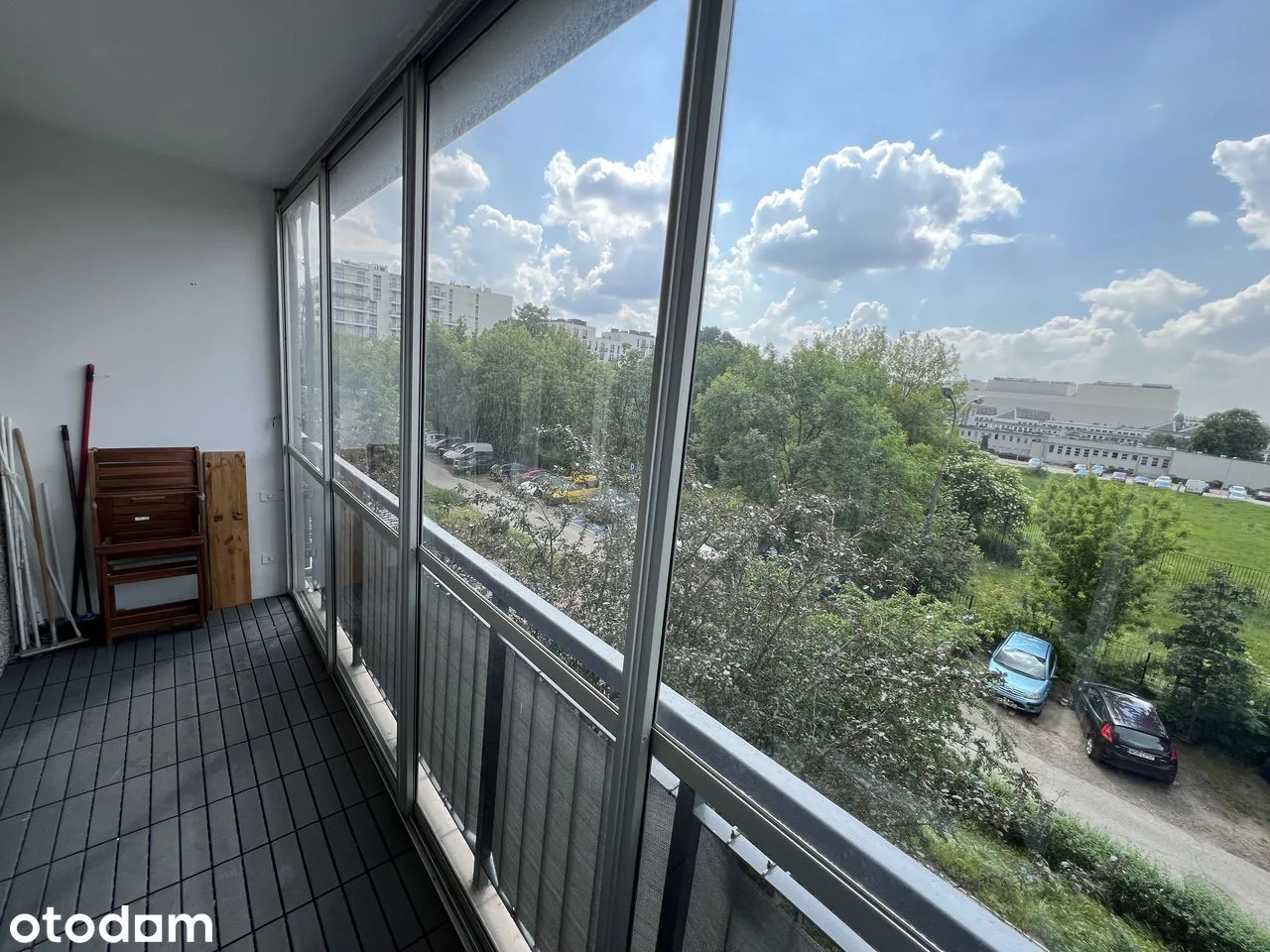 balcony