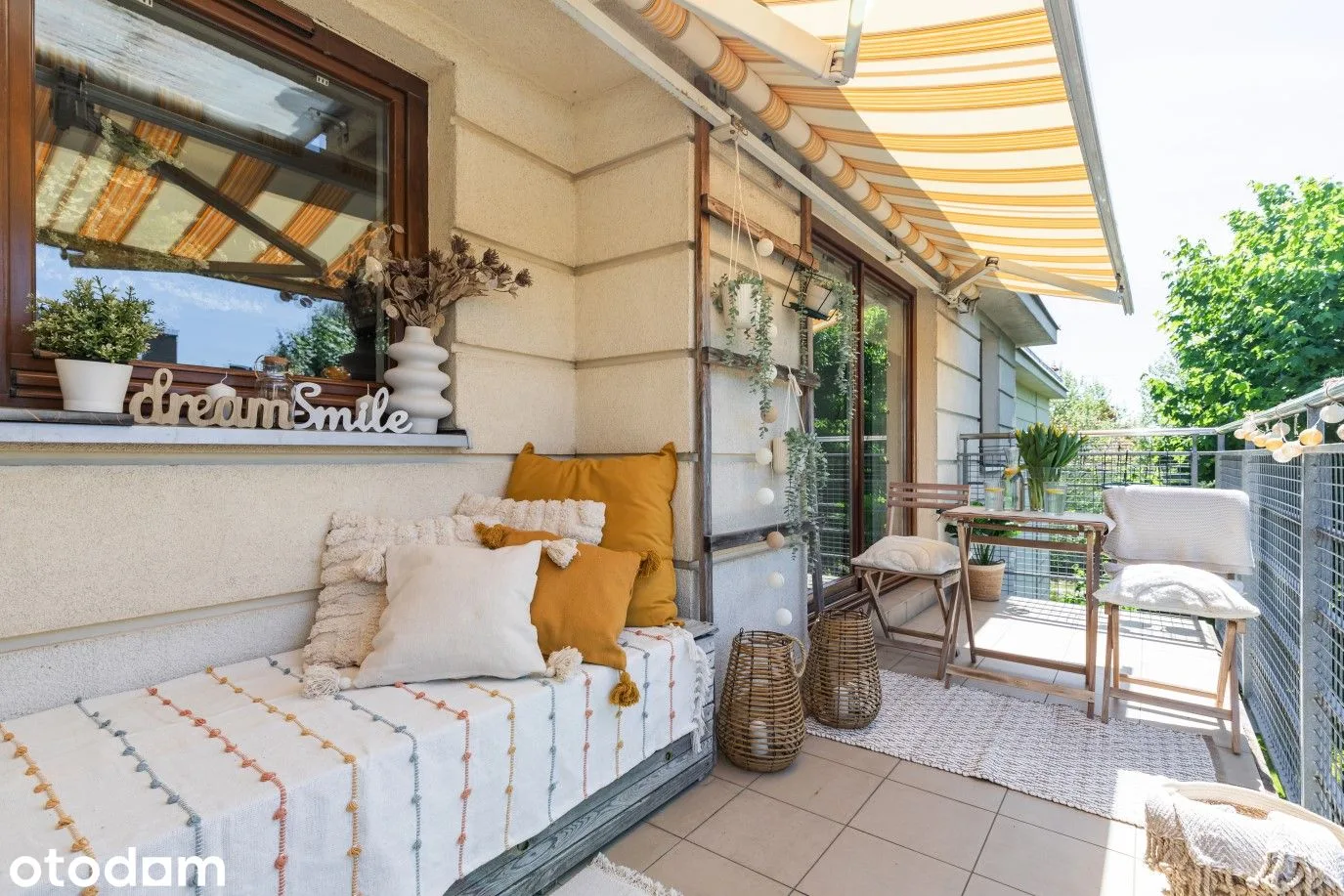 balcony