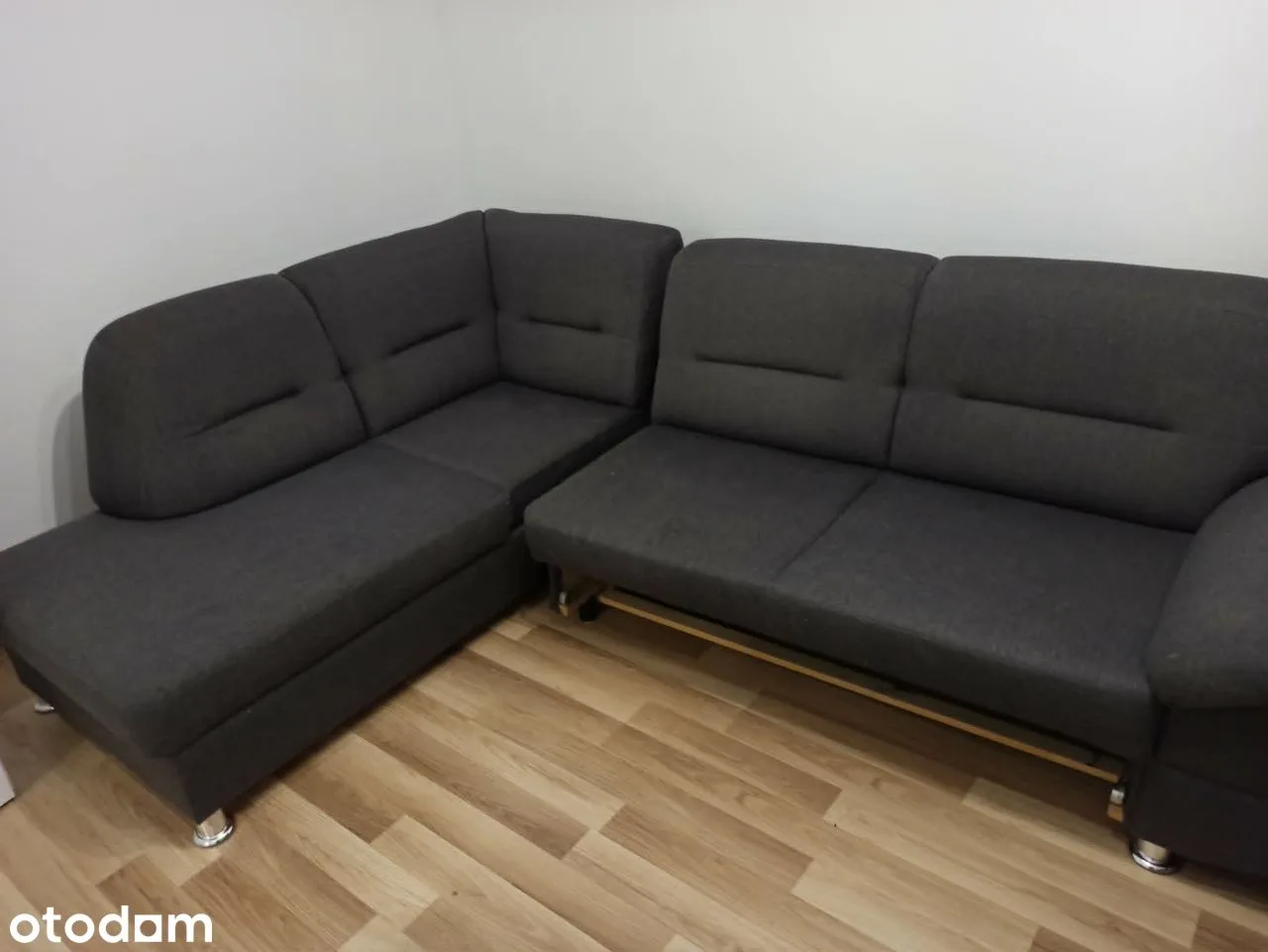 3 rooms with balcony