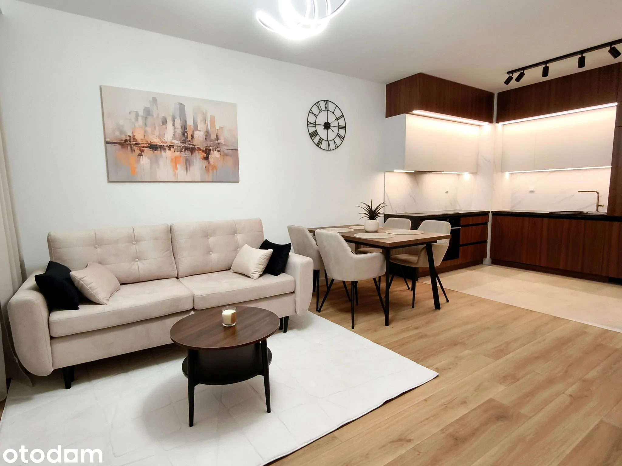 44 m², 2 rooms, large balcony