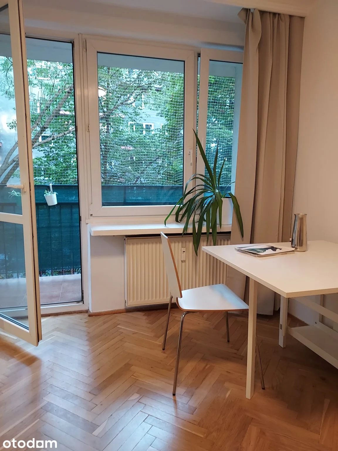 Studio with pool and balcony, Mokotów