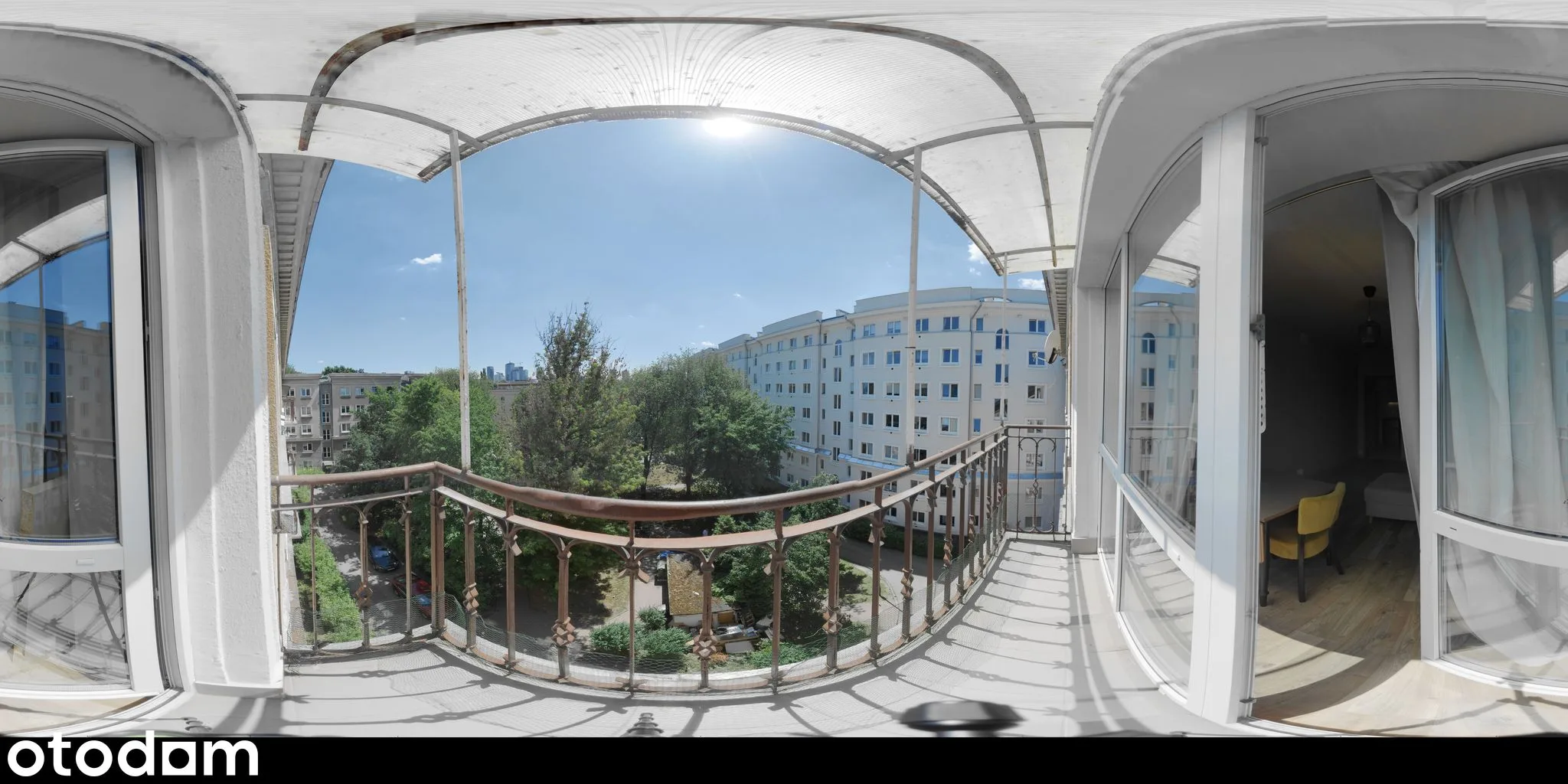 balcony