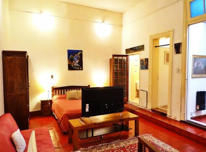 Five-bedroom PH with pool in Constitución