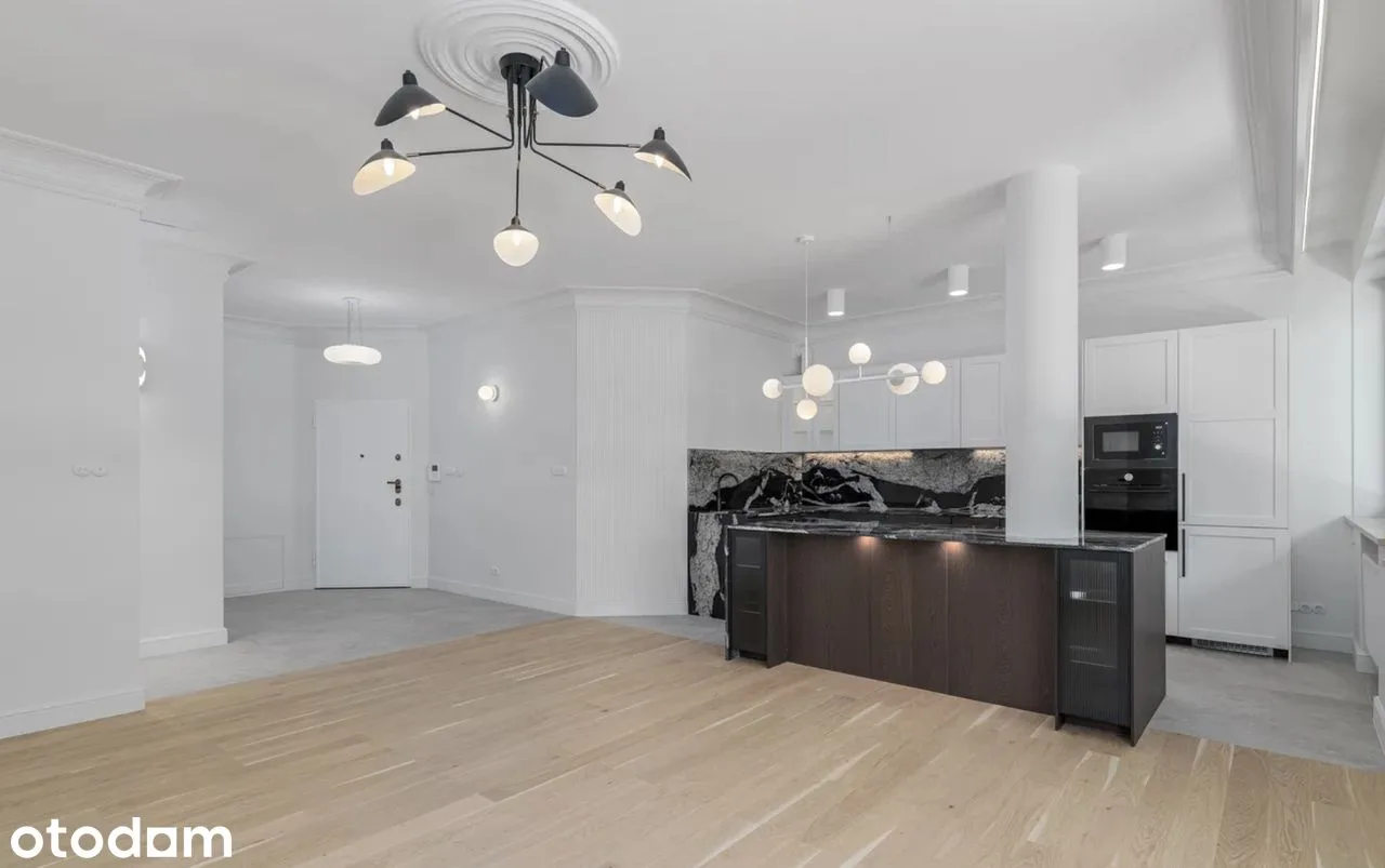 Ground floor, 45 m² garden, pool