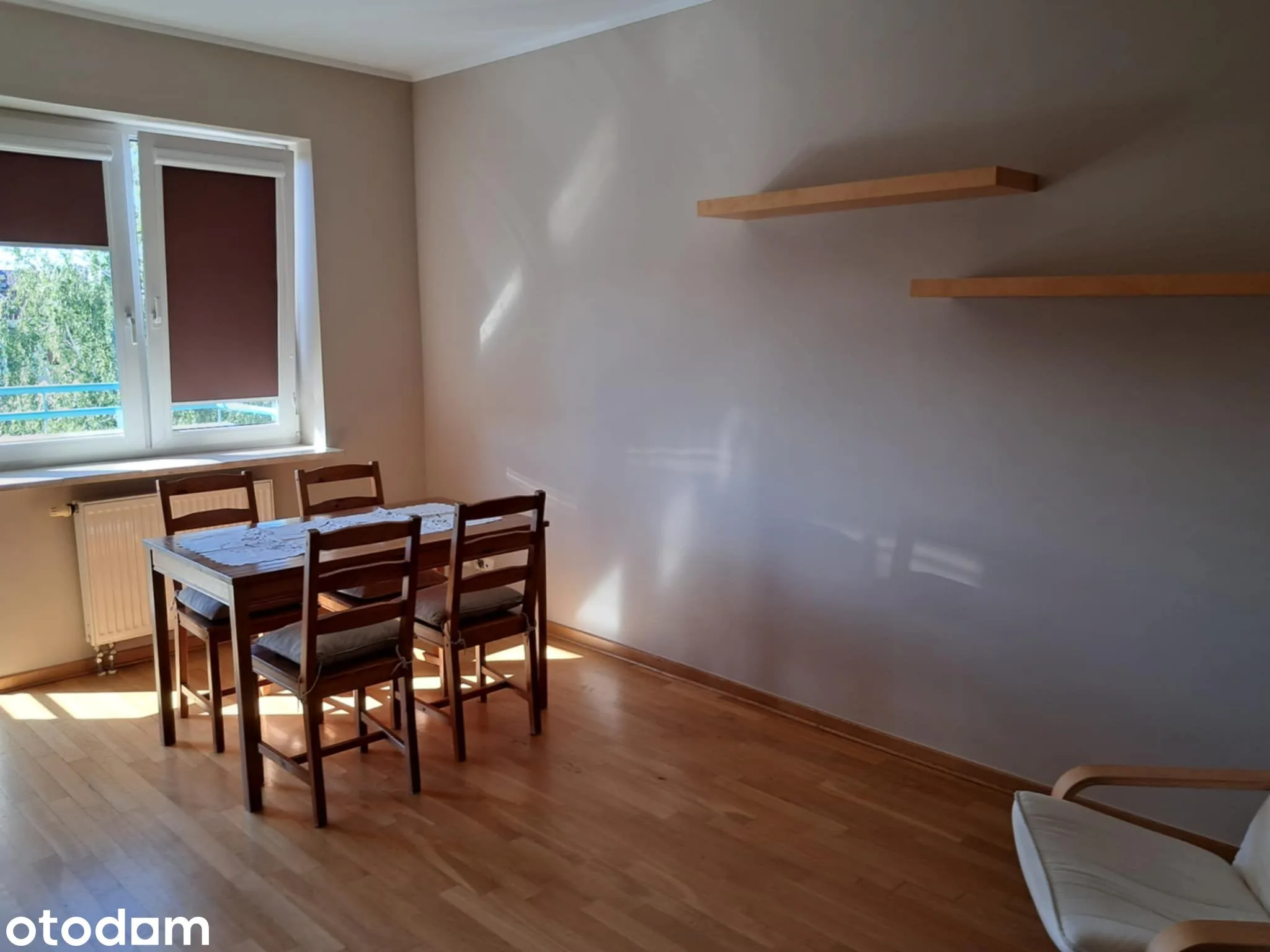 2 rooms, two balconies, garage