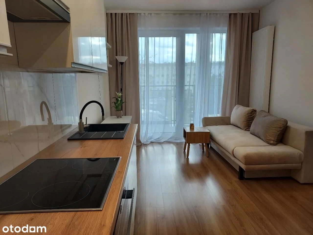 30 m², 2 pokoje, balkon