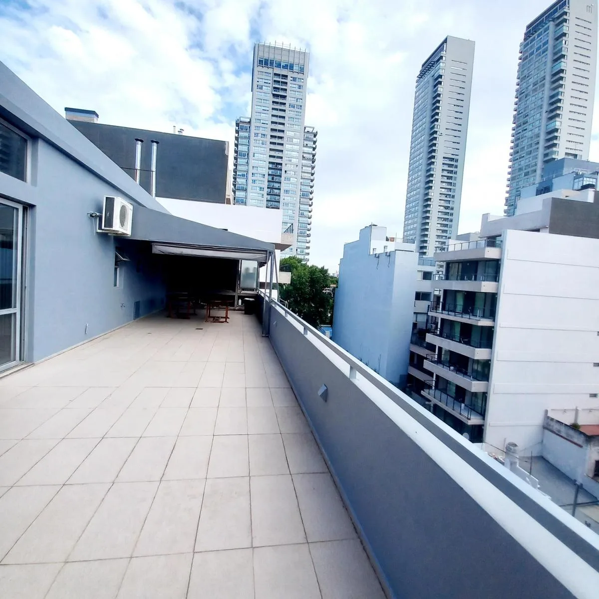 balcony