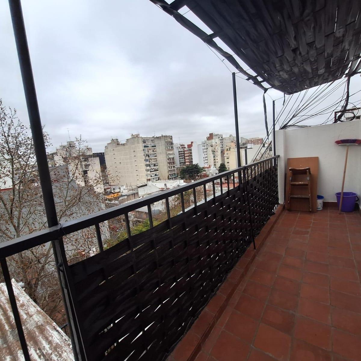 balcony