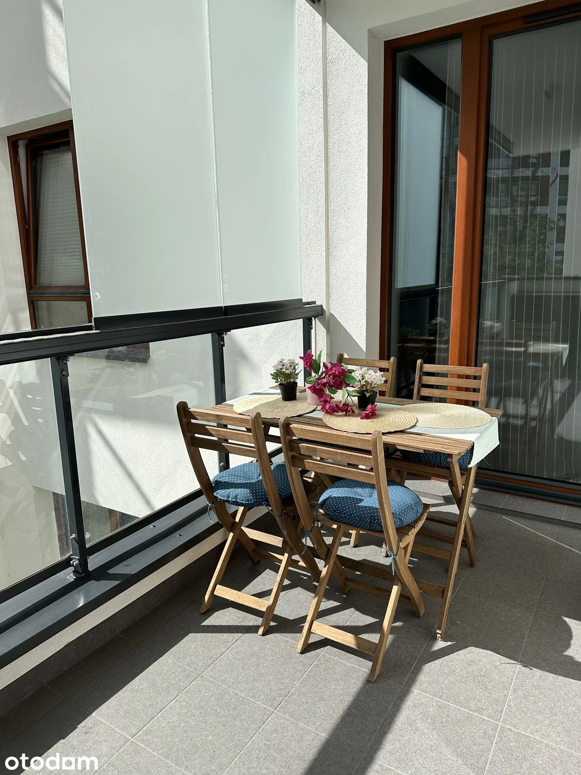 balcony