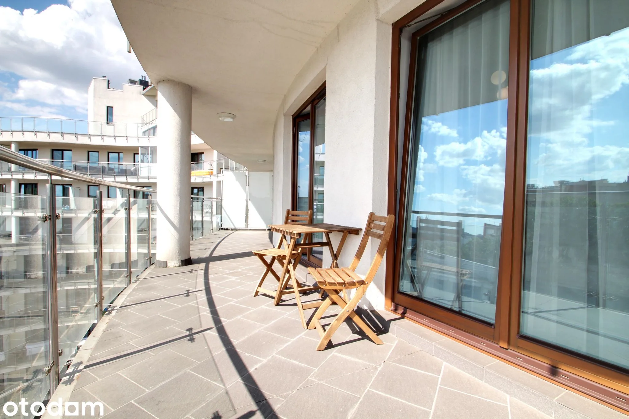 balcony