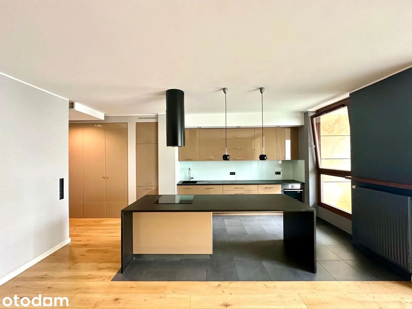 2 bedrooms with terrace and parking, Wola