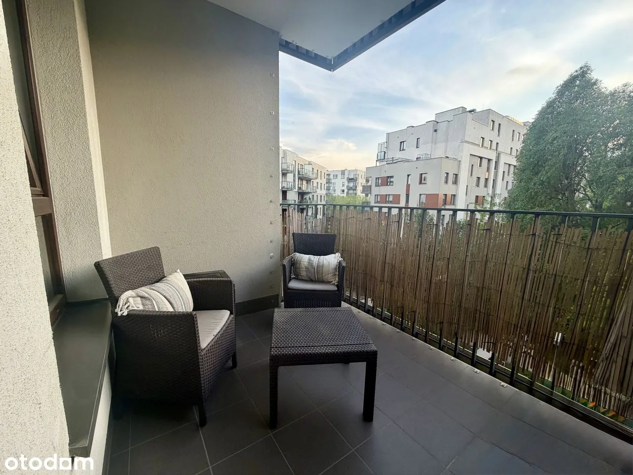 balcony
