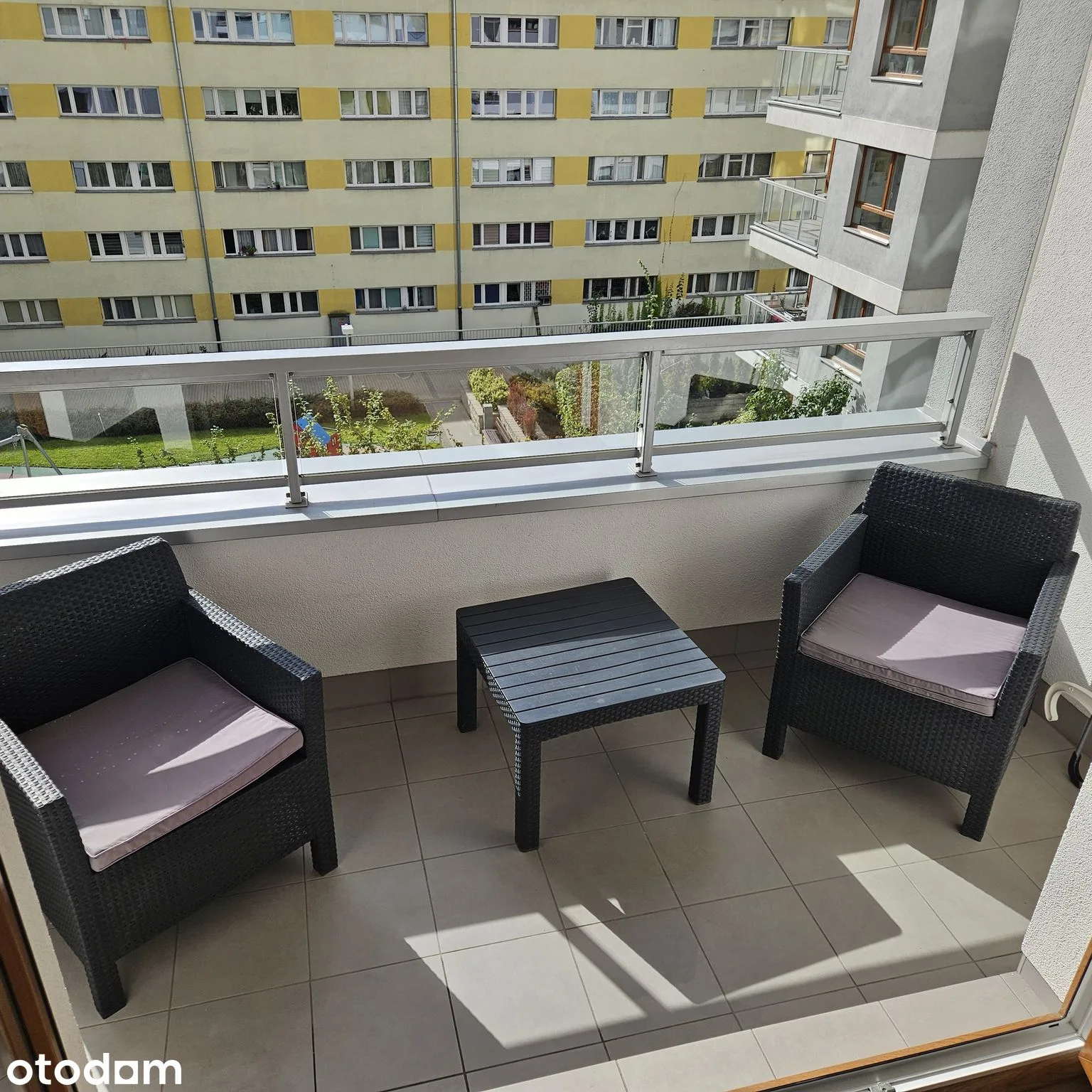 balcony