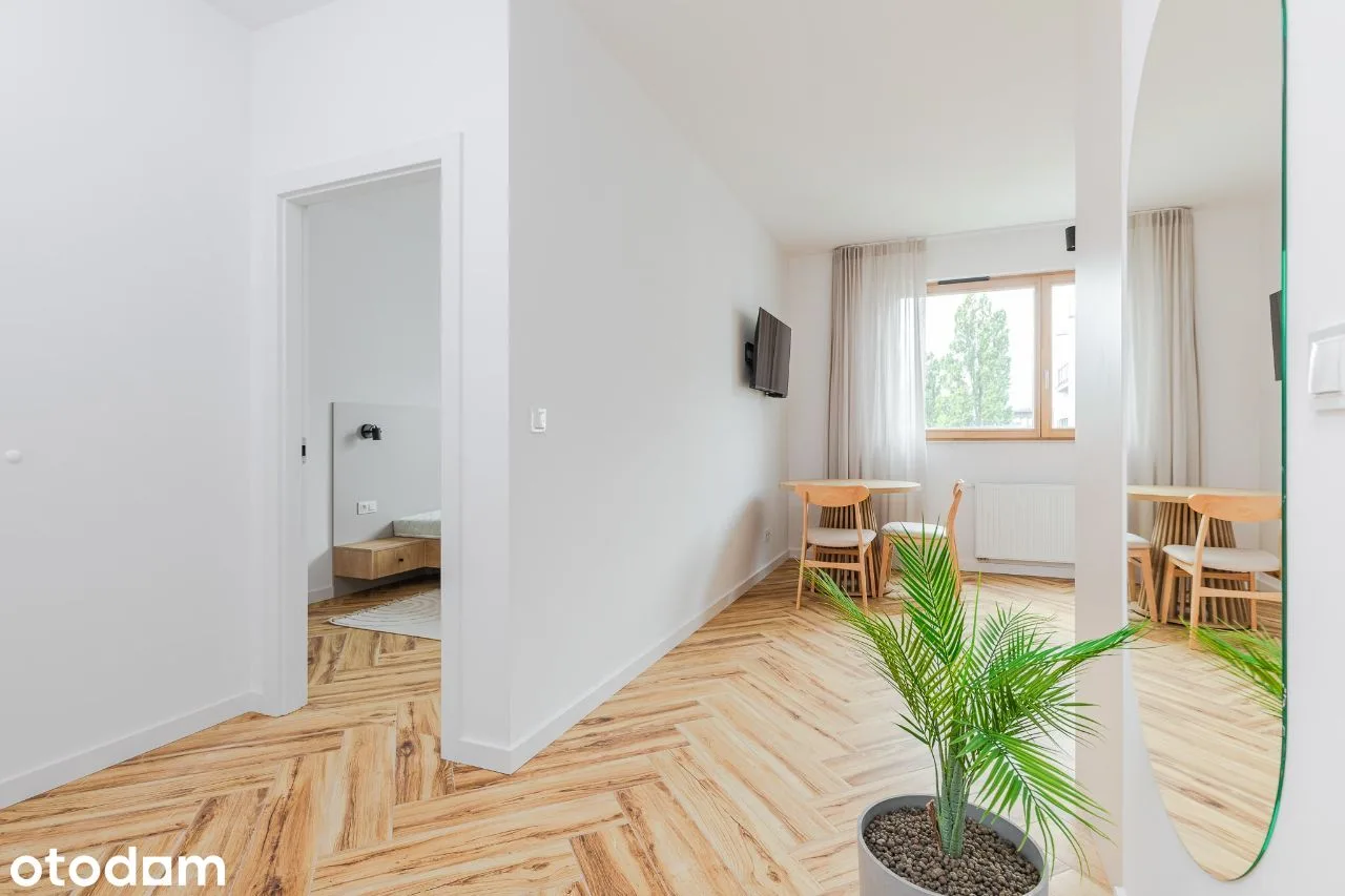39 m², 4th floor, Wola