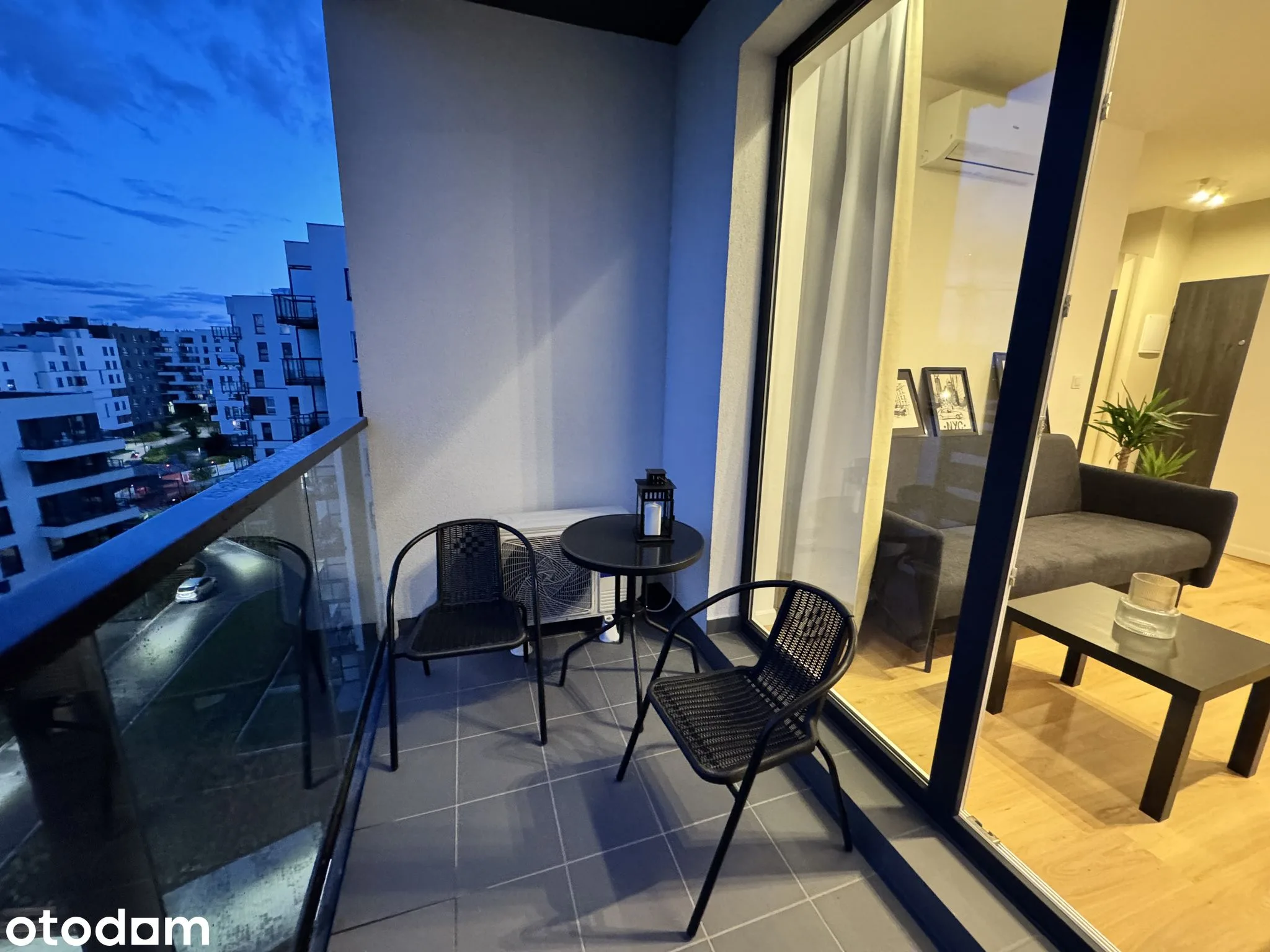 balcony