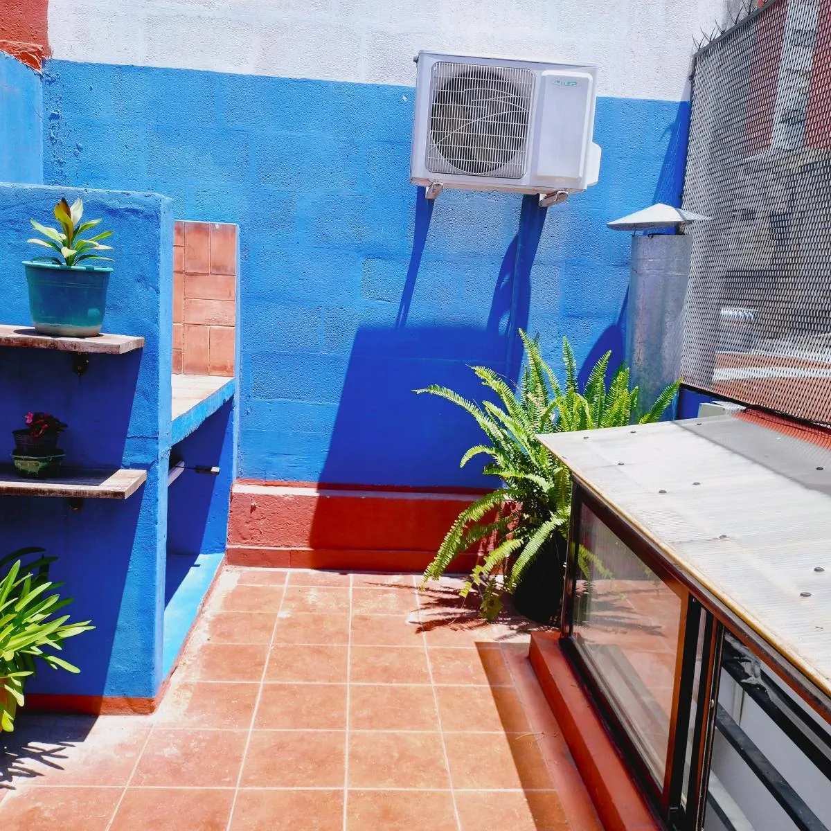 balcony