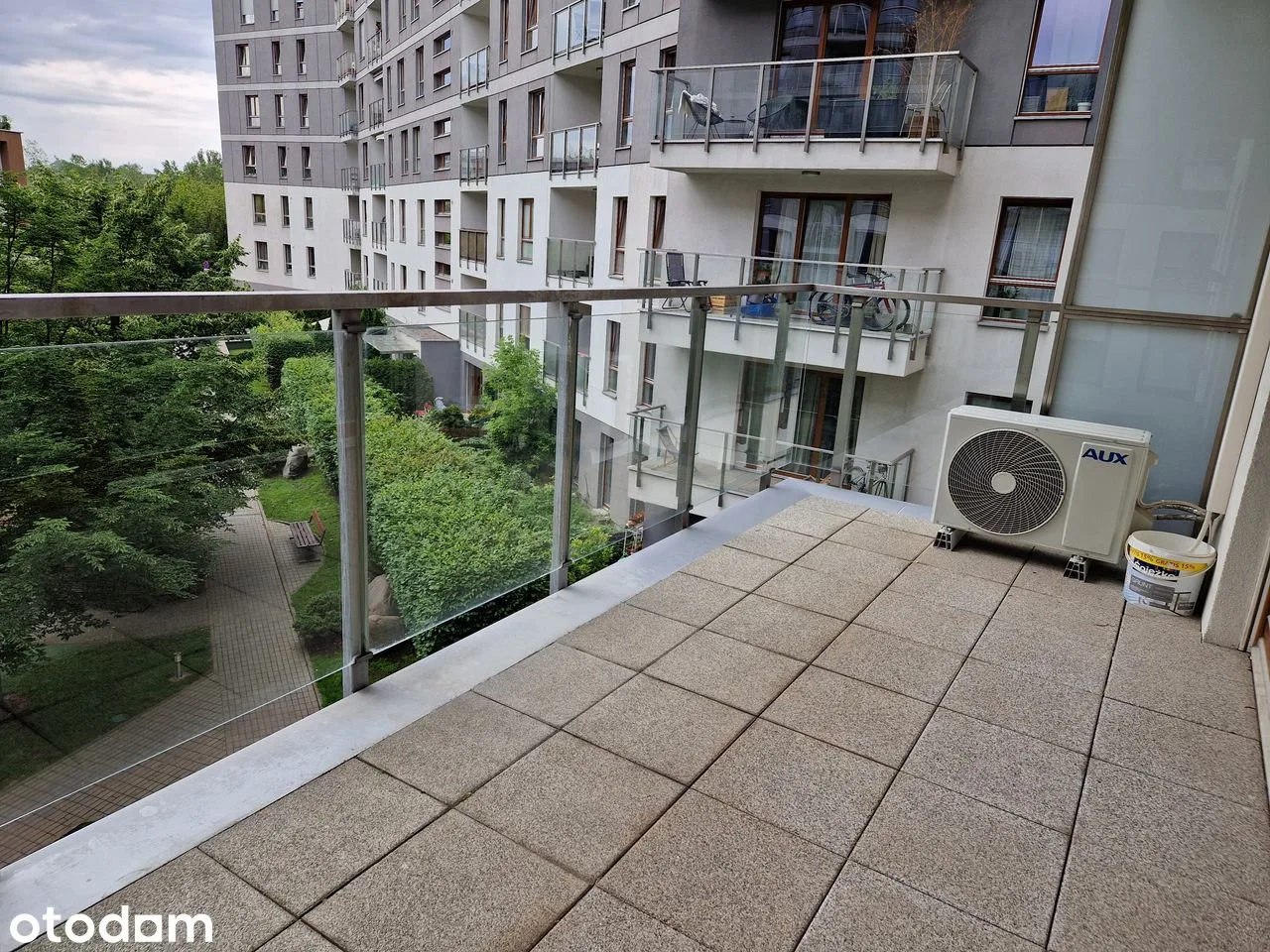 balcony